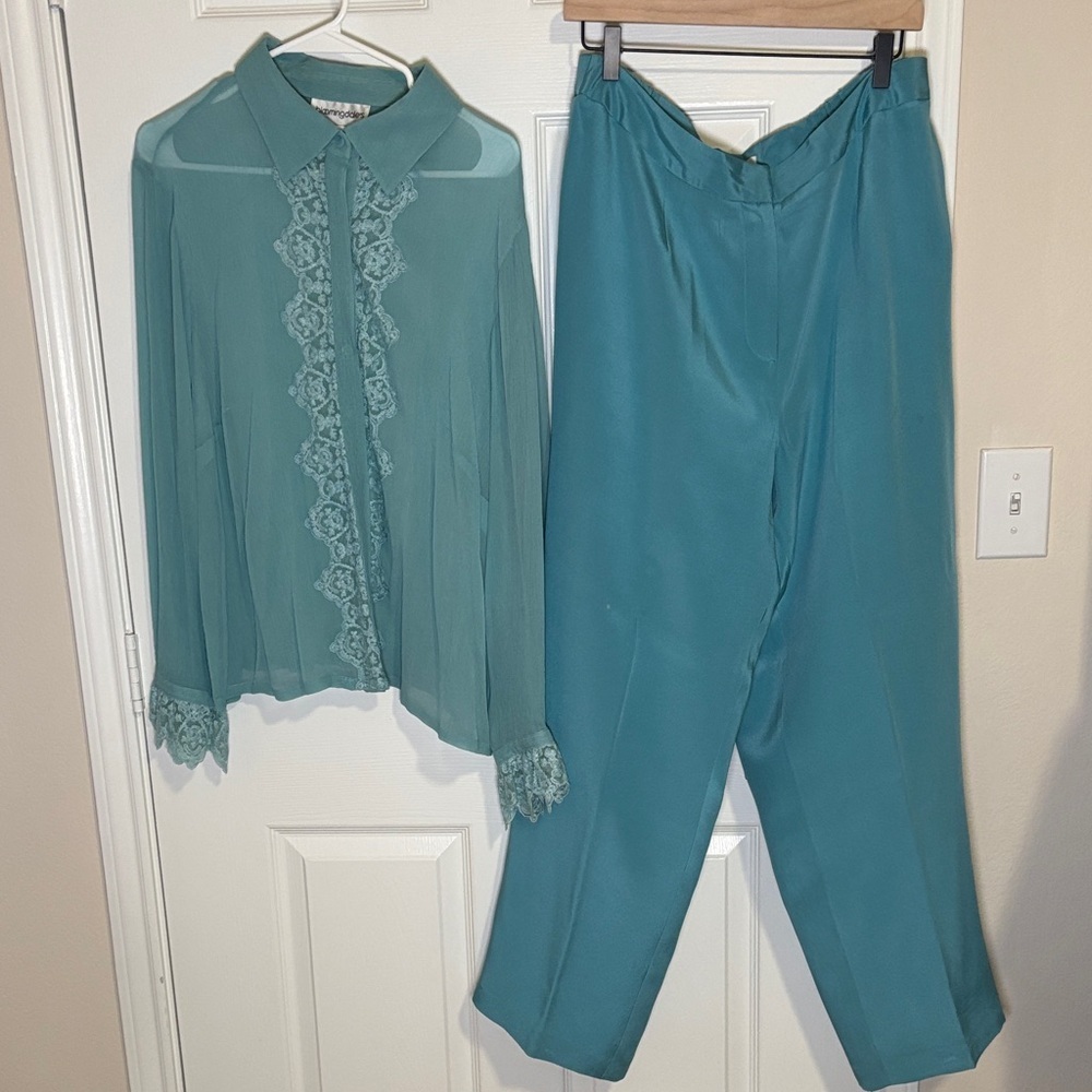 Vintage Bloomingdale’s 100% Silk Teal Lace Blouse & Pants Set Spring Fit
